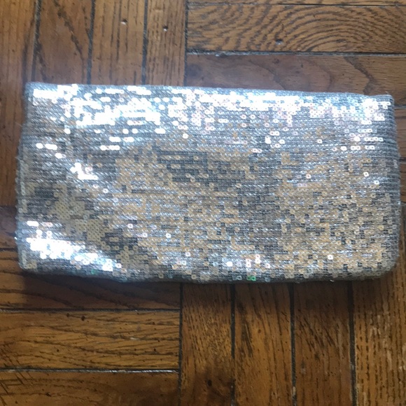 💥SALE💥 Clutch - Picture 2 of 7